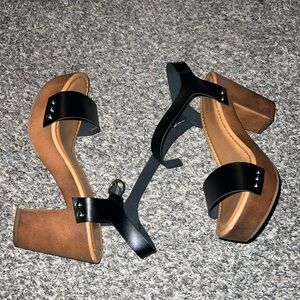 Dominique Nicole heels